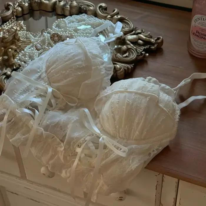 Corset rétro, soutien-gorge à lacets croisés en dentelle Lolita, sous-vêtement de style japonais sans armatures