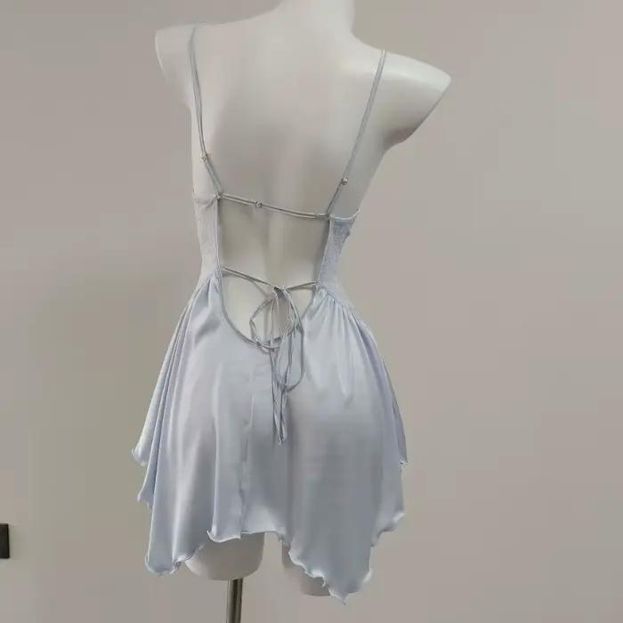 Light Bue chemises de nuit 2025 nouveau pyjama Sexy chemises de nuit pour femmes mince dentelle creuse glace soie plis mince mince bretelles chemise de nuit