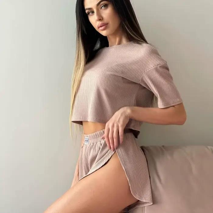 Ensemble de vêtements de détente côtelés 2 pièces pour femmes, ensemble pyjama crop top et short, vêtements de nuit doux pour la détente quotidienne