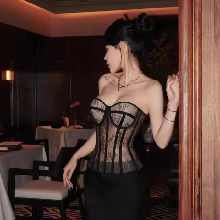 Corset à cadre en acier pour femmes, soutien-gorge sans bretelles en dentelle avec Design ajouré, Corset noir et blanc pour libérer votre beauté
