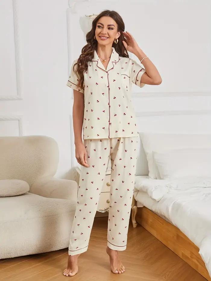 Ensemble pyjama texturé imprimé cerise, décontracté, manches courtes, boutons, haut à revers et pantalon élastique, vêtements de nuit pour femmes