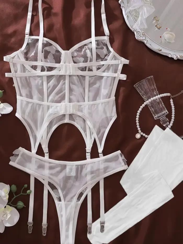 Doux Sexy dames ensemble de soutien-gorge arête de poisson Corset épicé fille dentelle Lingerie sangle rembourrage froncé Type mince Corset femmes ensemble de soutien-gorge