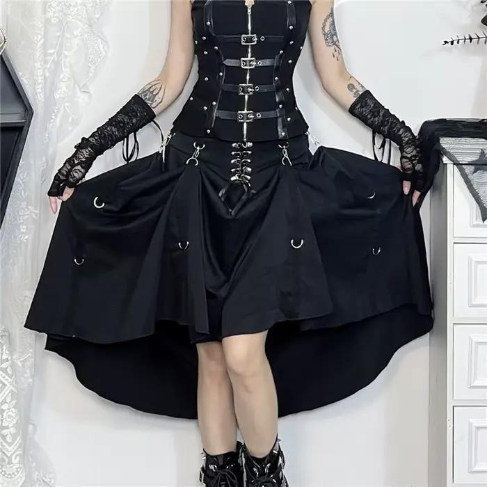 Robe gothique Harajuku Emo pour femmes style alternative grunge avec rivets et coupe a-ligne occasion spéciale