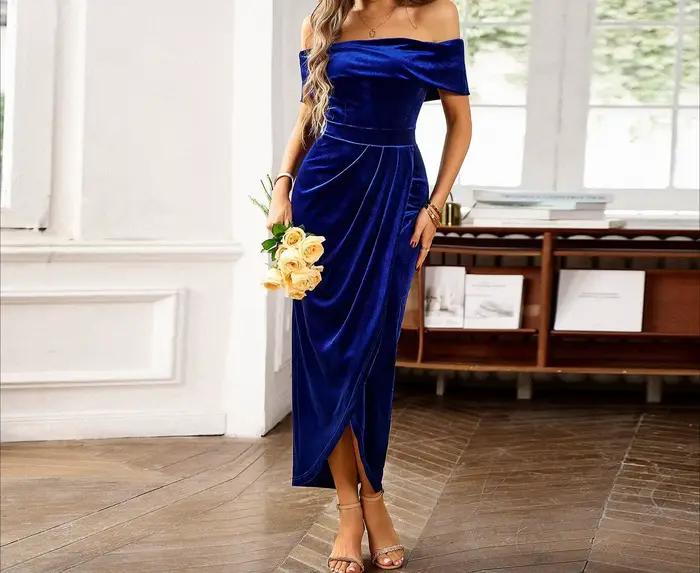 Zamatové šaty s nádychom jesennej elegancie, dlhá sukňa na jedno rameno