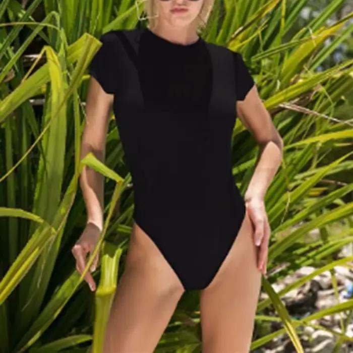 Jednodielny body s krátkym rukávom