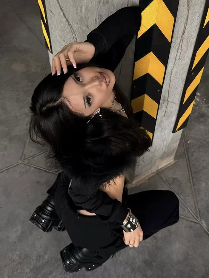 SIsterlinda Módna kožušinová patchworková bunda s kapucňou pre ženy