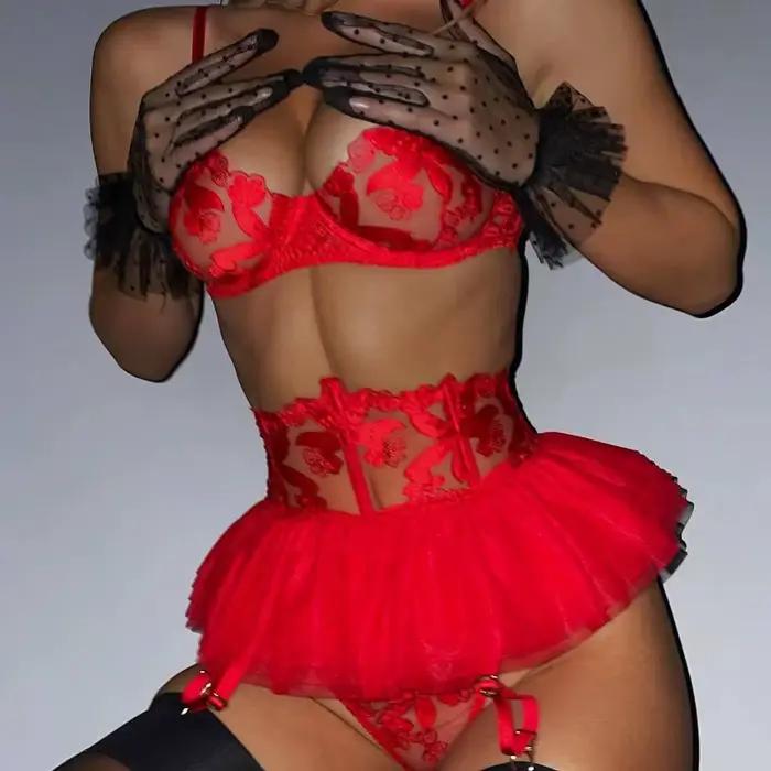 Toucheart-Ensemble de lingerie 3 pièces pour femme, jarretelles, mini jupe, soutien-gorge brodé transparent, sous-vêtements sexy, nouveau, 7.0