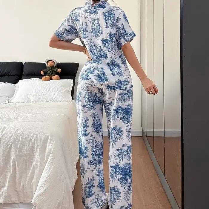 Pyjama féminin bleu avec motifs d'étoiles et lune pour printemps et automne舒适夜晚的理想选择