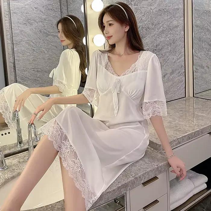 Chemise de nuit Sexy à manches courtes pour femmes, vêtements d'été en dentelle ajourée en soie glacée, Design Long