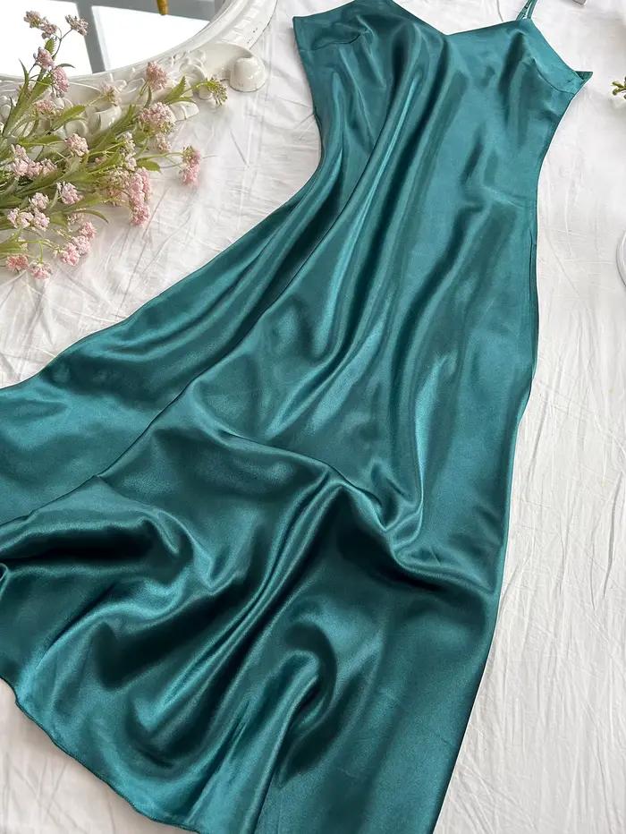 Elegantná nočná košeľa pre ženy