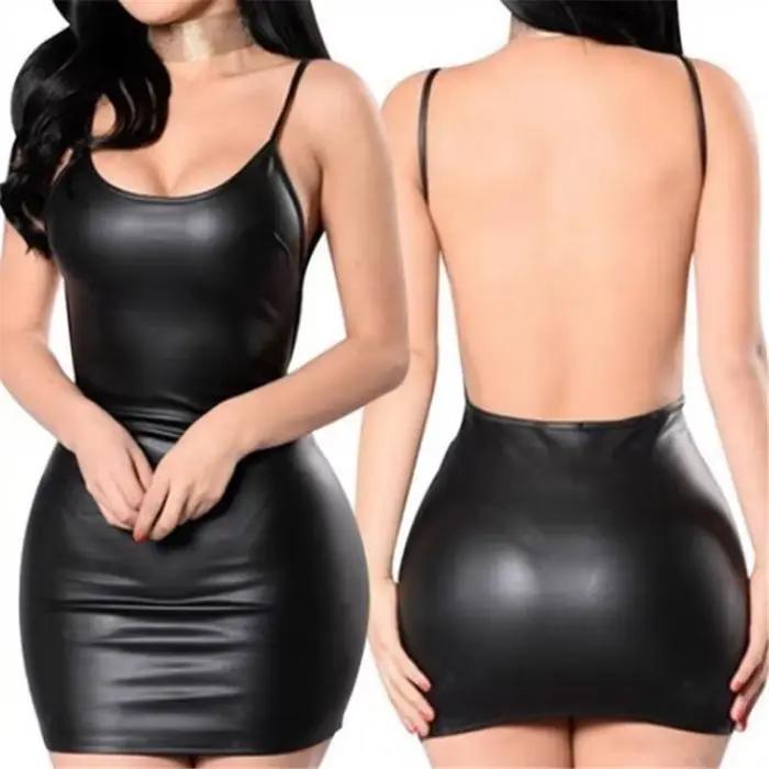 Sexy koženková šaty s odhalenými zádami