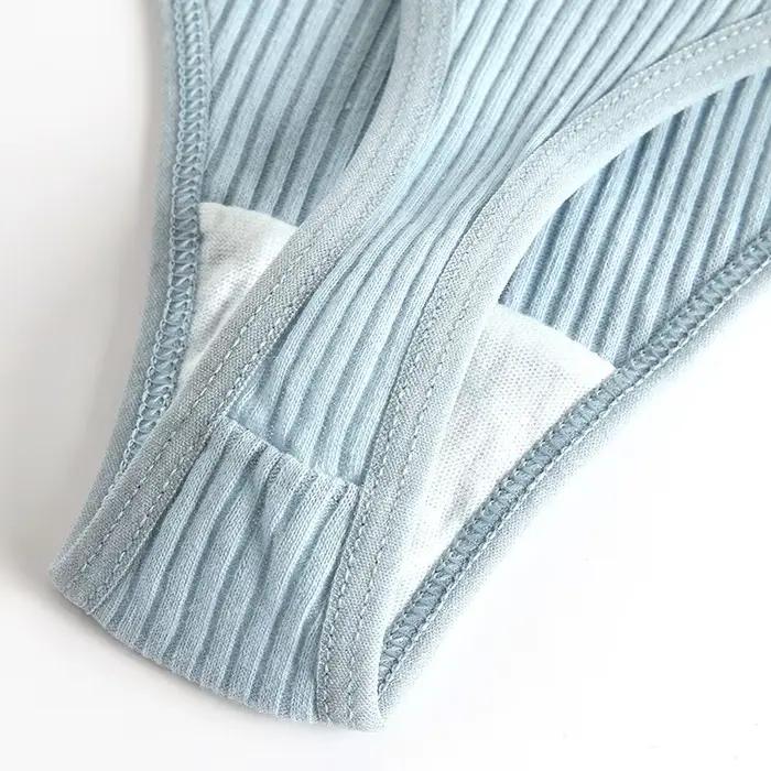 Lot de 4 Culottes Femme Tendance Rayées Strings en Coton Doux Lingerie Sexy pour Dames Sous-vêtements Respirants Sportifs G-Strings Confortables T-Back