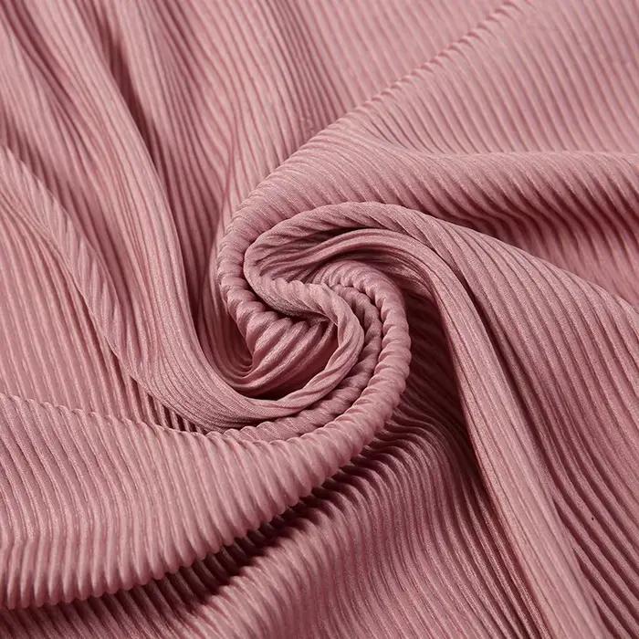 Pevná plisovaná štvorcová šatka pre ženy