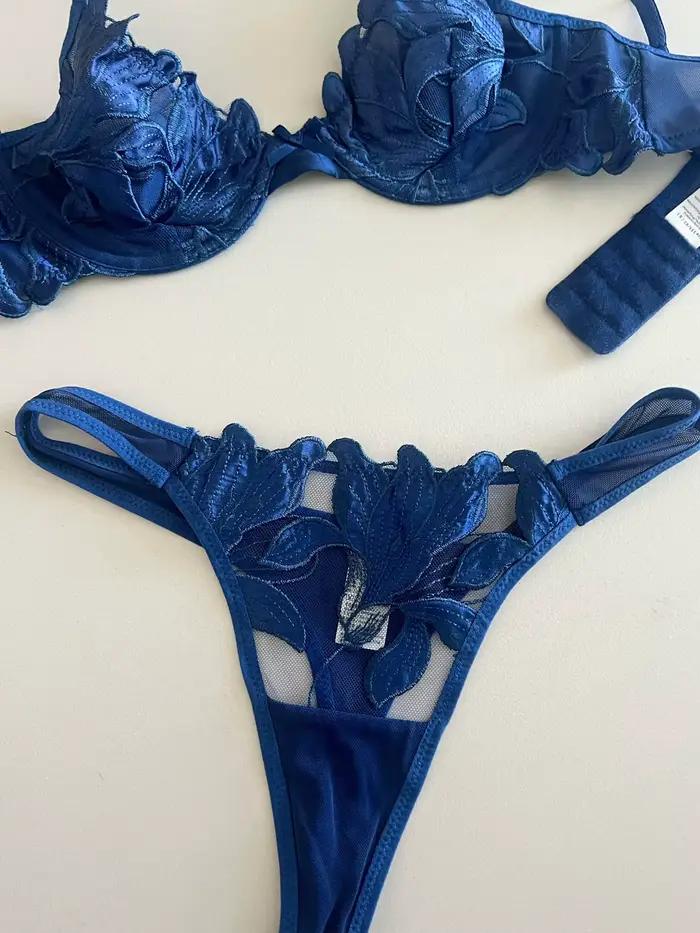 Bleu marine profond v sous-vêtements sexy broderie dentelle sexy ultra-mince soutien-gorge slips costume anneau en acier haut soutien ensemble de lingerie