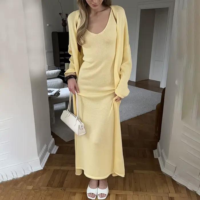 Tuularose dámske dlhé šaty 2-dielne jednofarebné pletené so špagetovými ramienkami a dlhými rukávmi Cardigan set ležérny