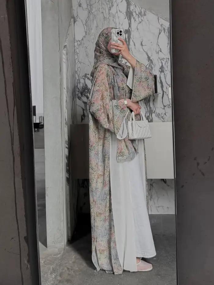 Elegantný tradičný arabský cardigan z Blízkeho východu