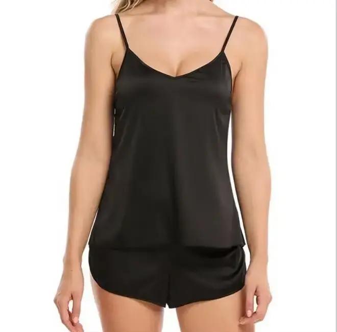 Sexy femmes pyjamas ensembles vêtements de nuit pour femme Spaghetti hauts sans manche + shorts mais