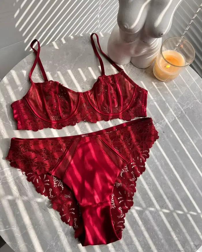 Lingerie sexy rouge dentelle niche évidé avec anneau en acier soutiens-gorge femmes rassemblées sout