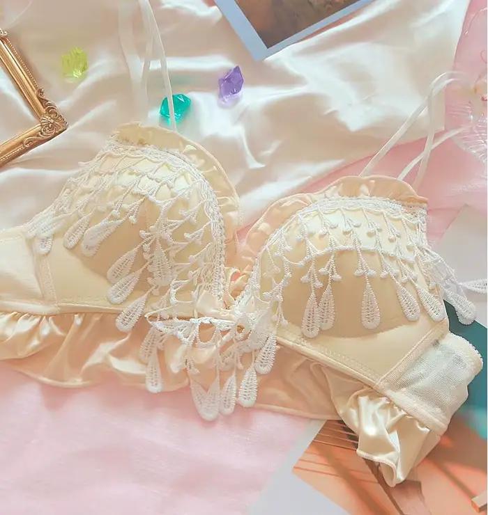 Soutien-gorge en dentelle pour adolescentes, doux et mignon, petits seins, pompon, princesse, vent,