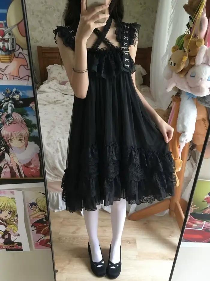 Robe mini gothique lolita vintage noire en dentelle à volants, avec boucle croisée irrégulière, pour