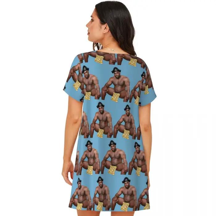 Wood Sitting On Bed Barry Wood Black Guy Meme Robe de nuit à manches courtes pour femmes, robe de nuit à manches courtes, robe pyjama