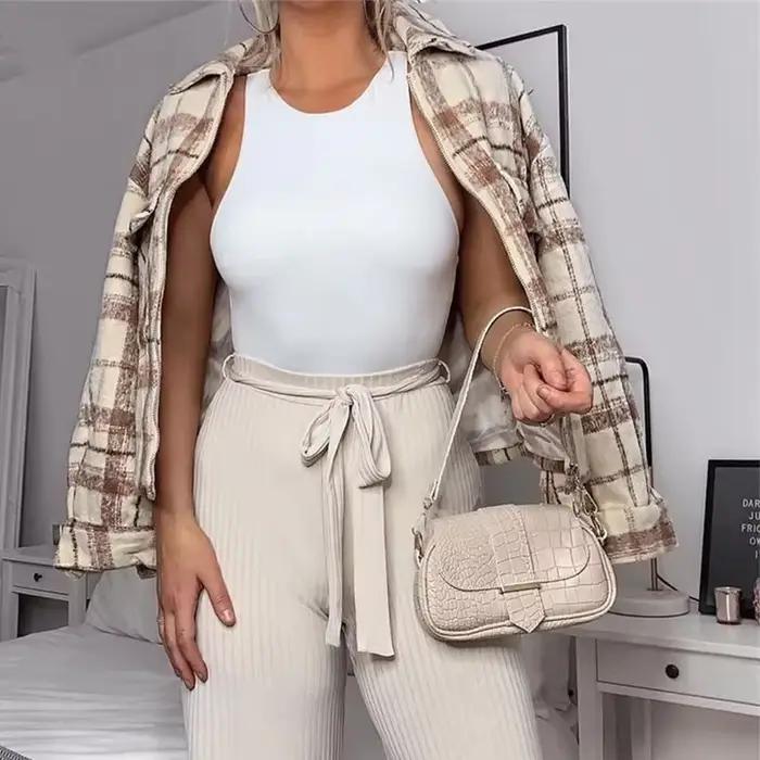 Été solide Sexy moulante femmes body Femme 4 couleur vert mince body décontracté Chic dame Club court combishorts Femme