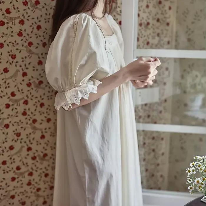 Chemise de nuit en coton pur avec dentelle élégante pour femmes, style vintage, sans manches, longueur cheville, pour les nuits paisibles et les occasions spéciales
