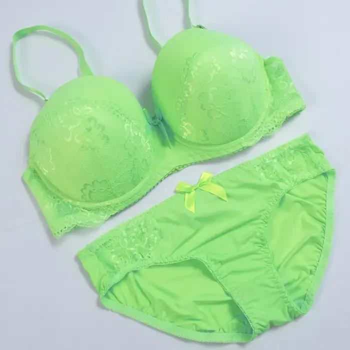 Ensemble de sous-vêtements féminins sexy en fibre de bambou et coton avec dentelle fleurie et soutien-gorge rembourré pour toutes les occasions