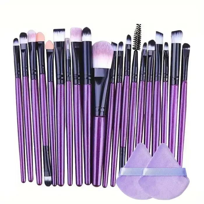 Sada kefiek na make-up pre oči a líca