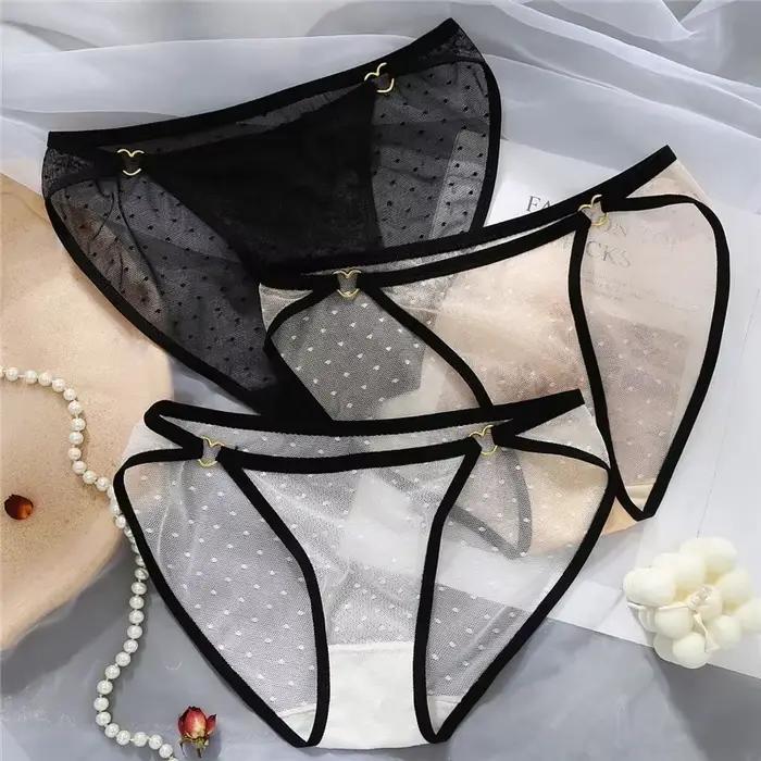 Culotte en dentelle Moonbiffy féminité élégance motif pointé sans couture lingerie féminine confort sensualité夜晚的诱惑:Moonbiffy女士蕾丝裤,展现女性魅力与优雅,点状图案设计,无痕工艺,打造舒适性感体验,适合浪漫之夜和特别场合。