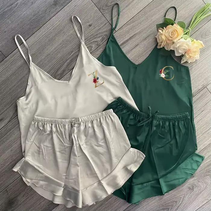 Ensemble de pyjama court en satin à volants pour demoiselle d'honneur, pyjama de mariage personnalisé, vêtements de nuit pour patients, cadeau de mariée