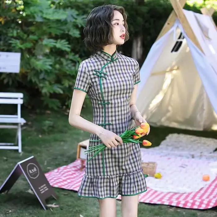 Qipao – bavlnené šaty v kockovanom vzore pre ženy