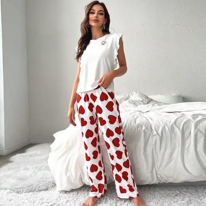 Pyjama confortable pour femmes, T-shirt à manches courtes avec pantalon imprimé cœur, vêtements de maison décontractés, ensemble de vêtements de détente