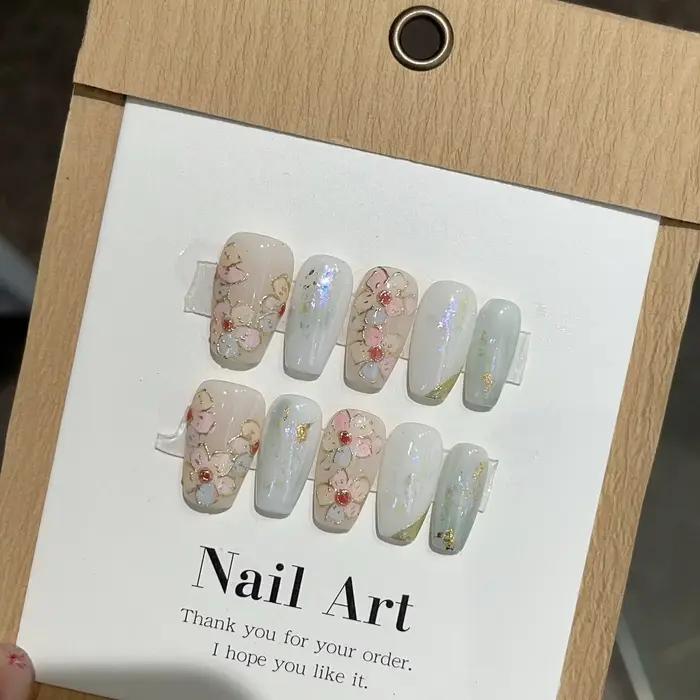 Sada 10 modrých ručne lisovaných nechtov Ballet prenosné umelé nechty dekorácia Nail Art manikúra