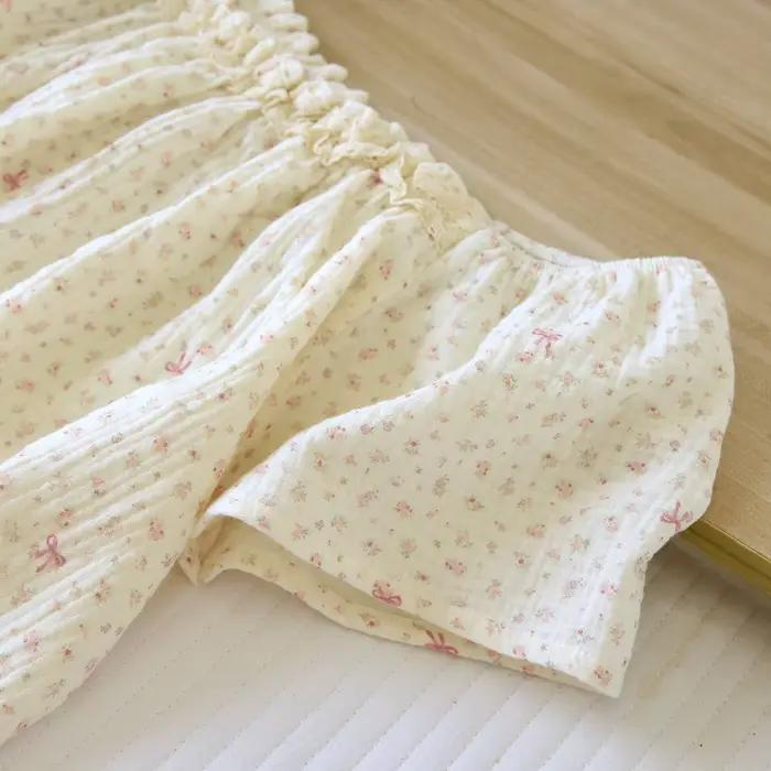 Dámska nočná košeľa z jemnej bavlny s kvetinovým vzorom