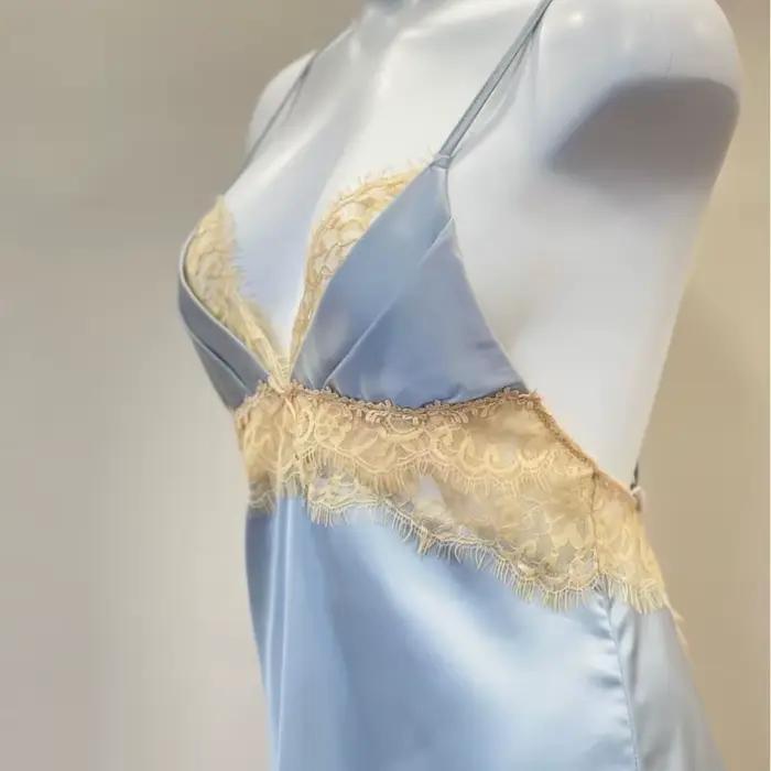 Chemise de nuit féerique en soie simulée avec dentelle sexy pour femmes nuits d'hiver et soirées spéciales