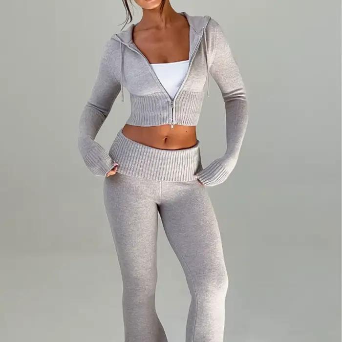 Nová jarná kolekcia - Dámske oblečenie - Krátky slim mikina s kapucňou - Pohodlné nohavice - Trendy set