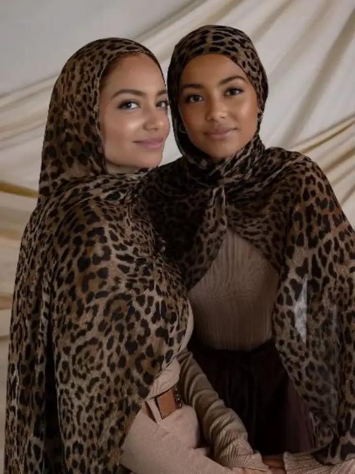 1 kus Ramadánový hidžáb s leopardím vzorom