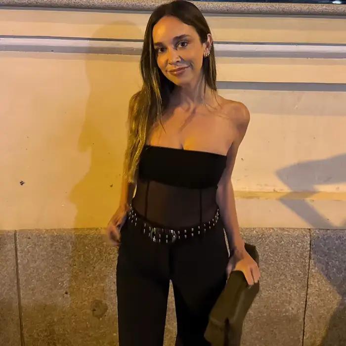 Priehľadné čierne body bez ramienok zo sieťoviny pre ženy