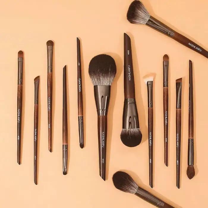 Sada kefiek na make-up z kvalitnej zvieracej srsti