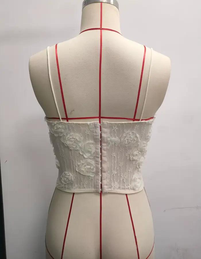 Corset chic pour femme en dentelle 3D rose crème, bretelles spaghetti croisées, bustier pour streetwear et clubwear