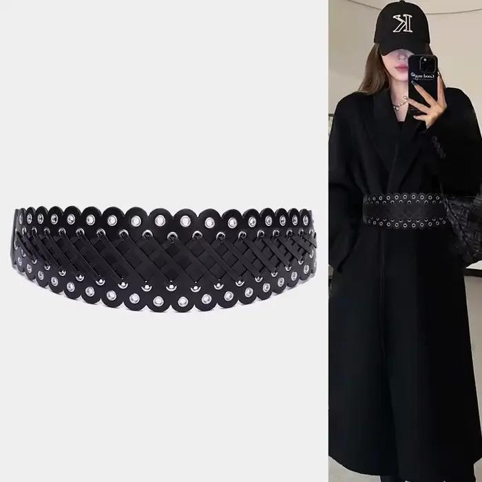 Široký korzetový opasok s nitmi pre ženy