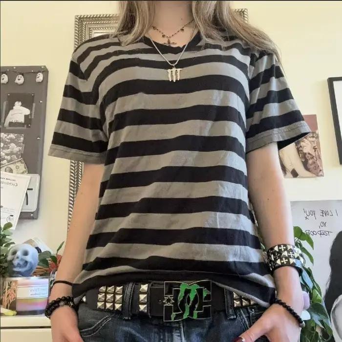 Dámske Y2k Grunge pruhované tričko voľný strih okrúhly výstrih krátke rukávy Emo top 2000s Harajuku Vintage pre tínedžerky dievčatá Goth