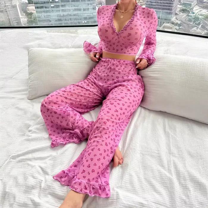 Ensemble pyjama 2 pièces pour femmes, imprimé cœur, ourlet à volants, haut de salon, manches longues, col en V, chemise et pantalon, pour la saint-valentin