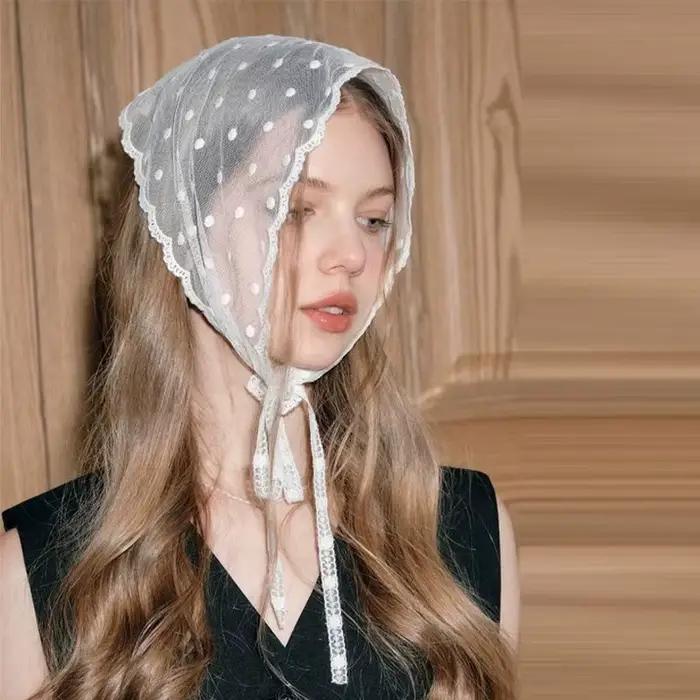 Čipkovaný trojuholníkový šál pre ženy