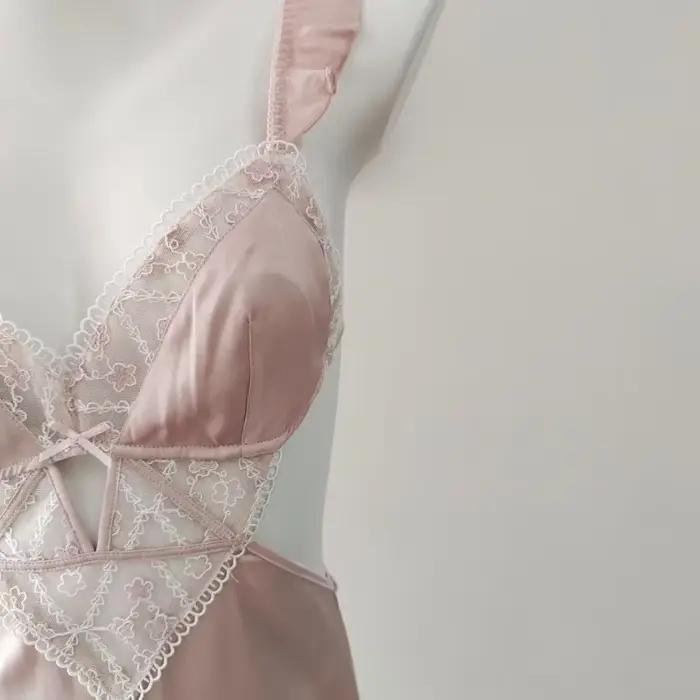 Chemise de nuit brodée pour femmes, lingerie française, chemise de nuit sexy, vêtements de détente purs, pyjamas à bretelles, haute qualité, nouveau