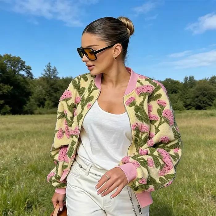 Štýlová a trendy bomber bunda z fleecu s kvetinovým vzorom
