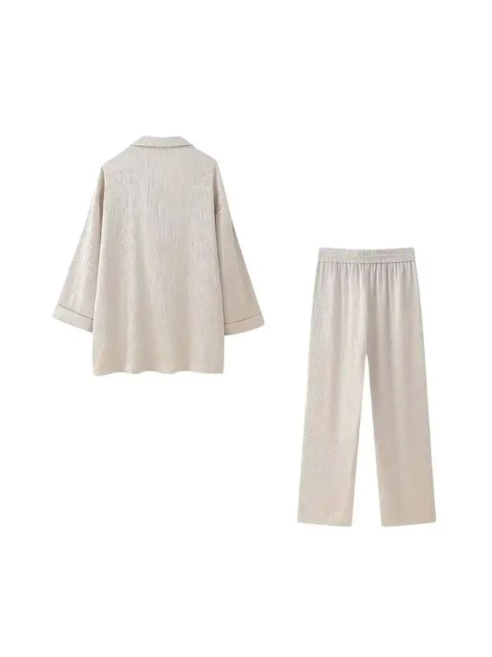 Dvojradový voľný blazer pre ženy