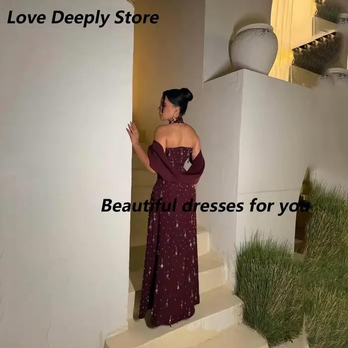 Robe de soirée de luxe bordeaux personnalisée, élégante, col halter, en jersey orné de cristaux, coupe trapèze, longueur ras du sol, pour fêtes formelles et bals de promo