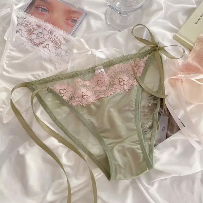 Culottes transparentes en dentelle sans couture à motif floral, taille mi-haute, avec lacets, en maille et satin de soie pour femme